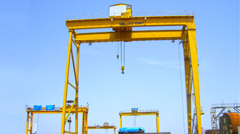 Semi Goliath Cranes